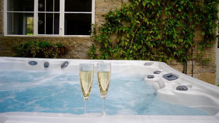 Cotswold Manor | Party House To Rent | Cotswolds, Sleeps 22