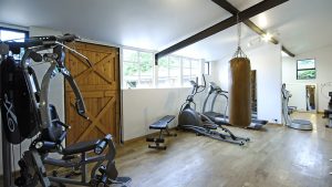 Hire this large holiday house in Taunton, Somersethouse and you'll keep the gym fanatics in your group very happy