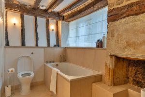 bathroom 8 at Painswick house